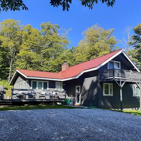 Alpine Chalet Grill, Fire Pit, Pool, Gym, Cornhole